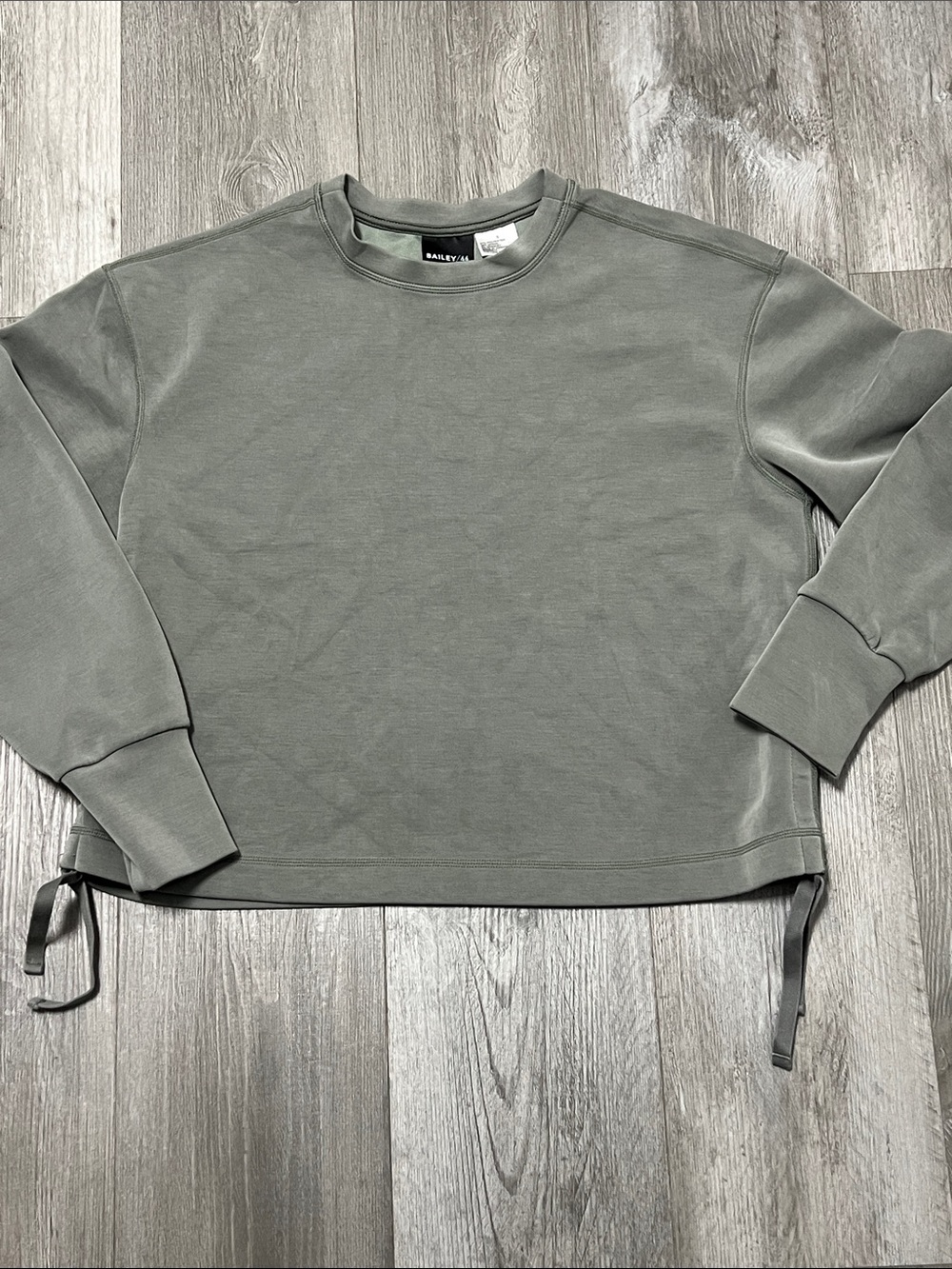 Bailey/44 crew neck pullover / light olive green/ size S